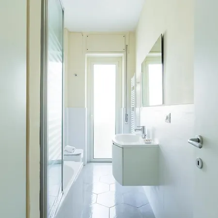 Chiaia Mon Elegant Flat By Napoliapartments Апартаменты