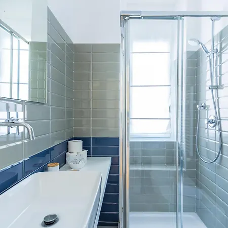 Chiaia Mon Elegant Flat By Napoliapartments * 나폴리